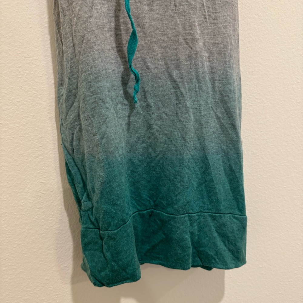 Pink Lotus Heather Gray Top - Picture 2 of 9